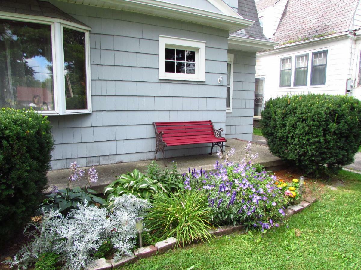 Whirlpool Cottage Niagara Falls Exterior foto